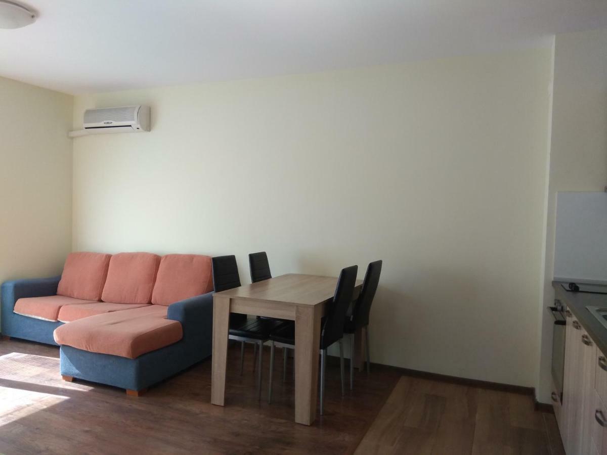 Private Apartment In Faith - Ravda Luaran gambar